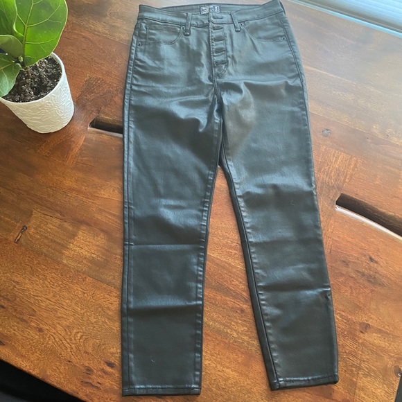 Abercrombie & Fitch Denim - Abercrombie&Fitch High Rise Coated Jeans